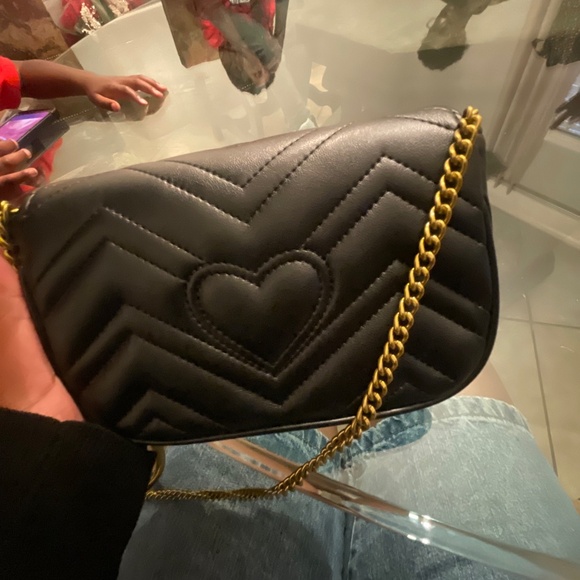 Gucci GG Marmont Super Mini bag in black matelassé chevron leather with gold-ton - Picture 6 of 6